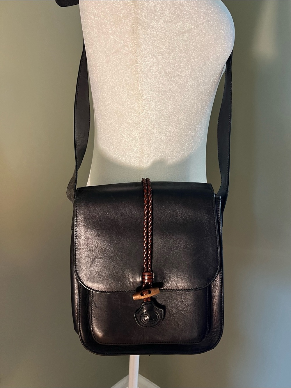 Vintage TANO Leather Crossbody|Boho Saddle Bag| Made in Italy